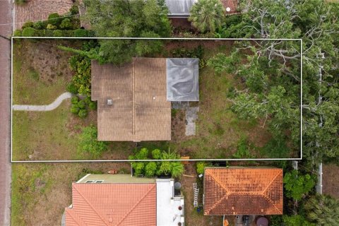 House in Tampa, Florida 5 bedrooms, 325.16 sq.m. № 1736632 - photo 4