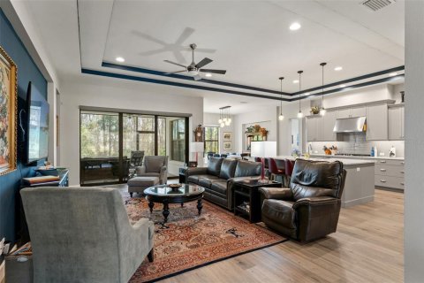 Casa en venta en Brooksville, Florida, 4 dormitorios, 256.22 m2 № 2142050 - foto 11