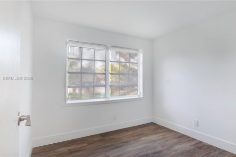 Casa en venta en Pompano Beach, Florida, 4 dormitorios, 140.1 m2 № 2002319 - foto 18