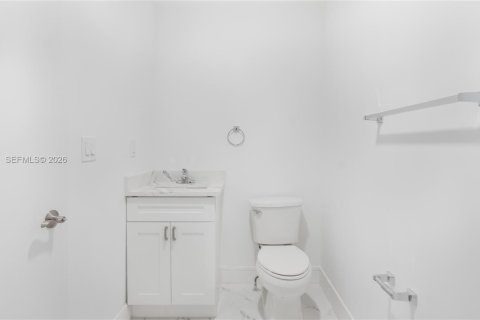 Casa en venta en Pompano Beach, Florida, 4 dormitorios, 140.1 m2 № 2002319 - foto 14