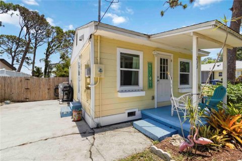 House in Englewood, Florida 1 bedroom, 37.16 sq.m. № 1759404 - photo 4