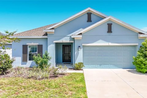 House in Winter Haven, Florida 4 bedrooms, 172.15 sq.m. № 2367357