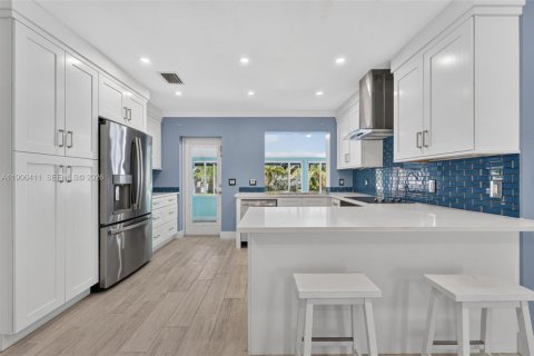 Villa ou maison à vendre à Deerfield Beach, Floride: 3 chambres, 100.71 m2 № 2252035 - photo 4