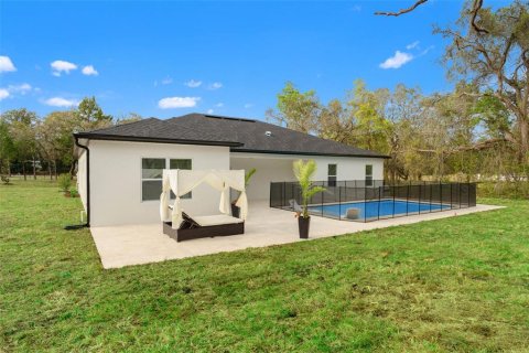 House in Spring Hill, Florida 4 bedrooms, 219.44 sq.m. № 2200040 - photo 6