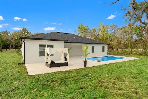 House in Spring Hill, Florida 4 bedrooms, 219.44 sq.m. № 2200040 - photo 7