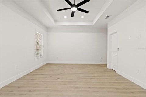 House in Spring Hill, Florida 4 bedrooms, 219.44 sq.m. № 2200040 - photo 30