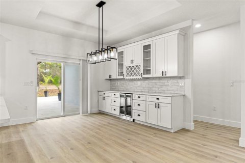 House in Spring Hill, Florida 4 bedrooms, 219.44 sq.m. № 2200040 - photo 27