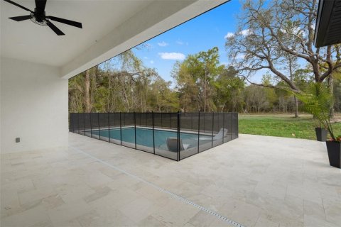 House in Spring Hill, Florida 4 bedrooms, 219.44 sq.m. № 2200040 - photo 14
