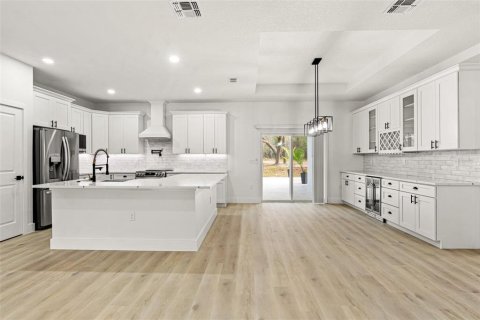 House in Spring Hill, Florida 4 bedrooms, 219.44 sq.m. № 2200040 - photo 22