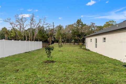 House in Spring Hill, Florida 4 bedrooms, 219.44 sq.m. № 2200040 - photo 5