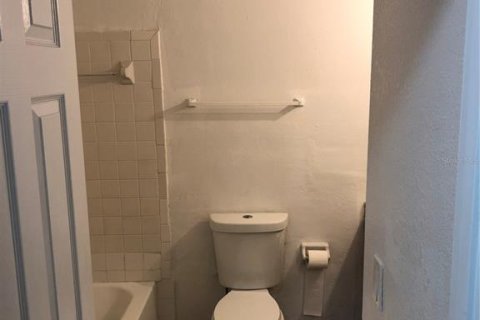 Condominio en alquiler en Casselberry, Florida, 2 dormitorios, 104.61 m2 № 1885766 - foto 3