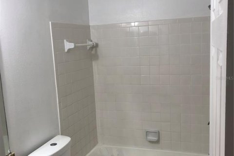 Condominio en alquiler en Casselberry, Florida, 2 dormitorios, 104.61 m2 № 1885766 - foto 10