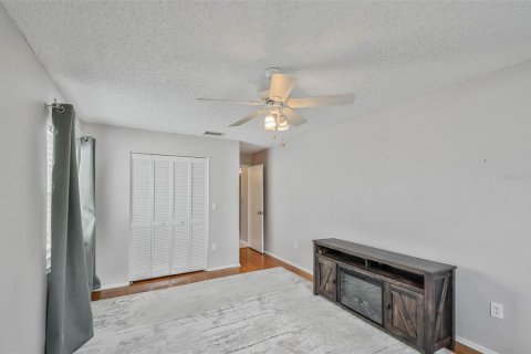 Condo in Riverview, Florida, 3 bedrooms  № 2388282 - photo 22