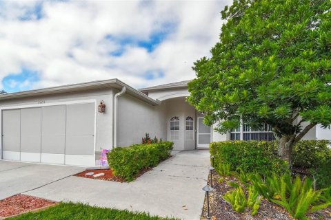 Condo in Riverview, Florida, 3 bedrooms  № 2388282 - photo 4