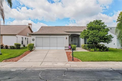 Condo in Riverview, Florida, 3 bedrooms  № 2388282 - photo 2