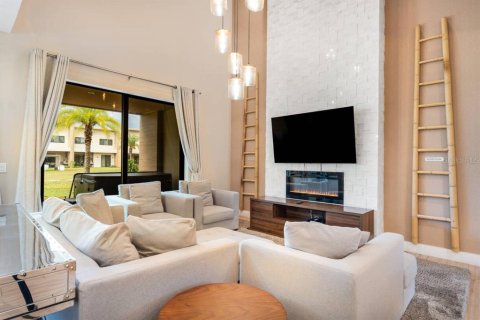 Casa en venta en Kissimmee, Florida, 3 dormitorios, 203.92 m2 № 1919018 - foto 4