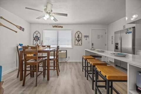 Condo in New Smyrna Beach, Florida, 1 bedroom  № 1915254 - photo 5