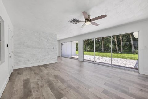 House in Venice, Florida 2 bedrooms, 92.62 sq.m. № 1800300 - photo 9