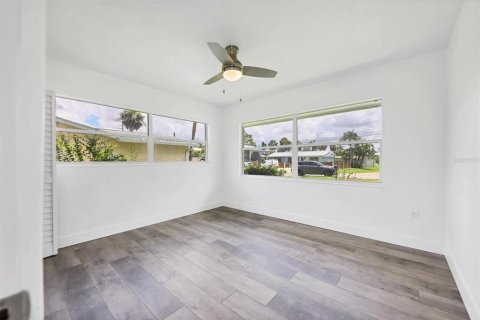House in Venice, Florida 2 bedrooms, 92.62 sq.m. № 1800300 - photo 16