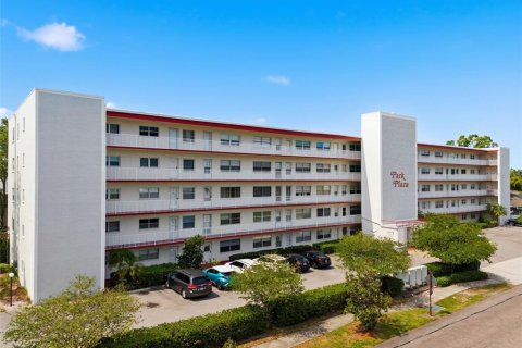 Condo à Pinellas Park, Floride, 1 chambre  № 2113282
