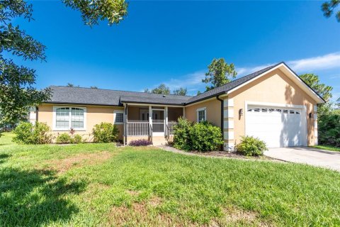 House in North Port, Florida 3 bedrooms, 169.55 sq.m. № 1830045 - photo 1