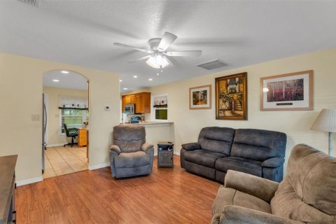 Immobilier commercial à vendre à Frostproof, Floride: 15 chambres, 548.87 m2 № 1910887 - photo 7