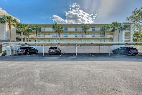 Condo in Venice, Florida, 2 bedrooms  № 1561706 - photo 2