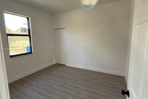 House in Clewiston, Florida 4 bedrooms № 1696058 - photo 19