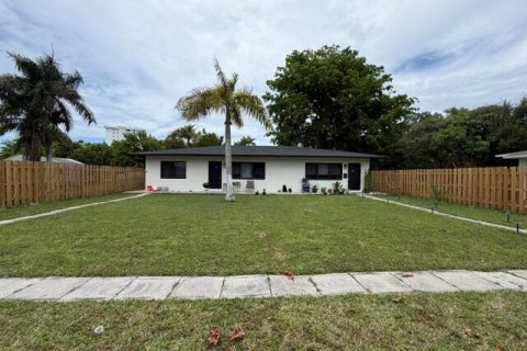 Propiedad comercial en venta en Fort Lauderdale, Florida, 270.25 m2 № 2083340 - foto 30
