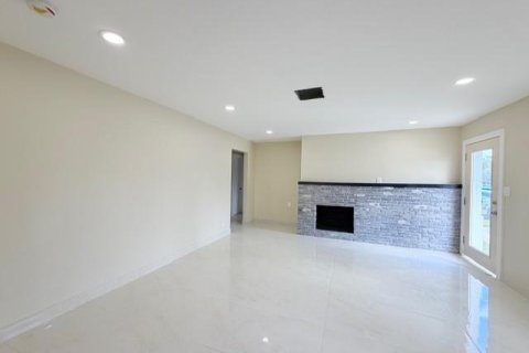 Propiedad comercial en venta en Fort Lauderdale, Florida, 270.25 m2 № 2083340 - foto 13