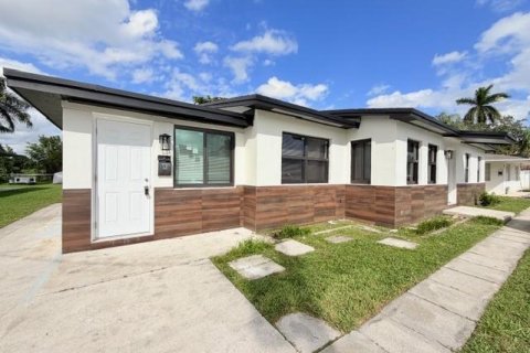 Propiedad comercial en Fort Lauderdale, Florida 270.25 m2 № 2083340