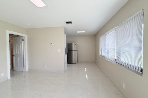 Propiedad comercial en venta en Fort Lauderdale, Florida, 270.25 m2 № 2083340 - foto 25