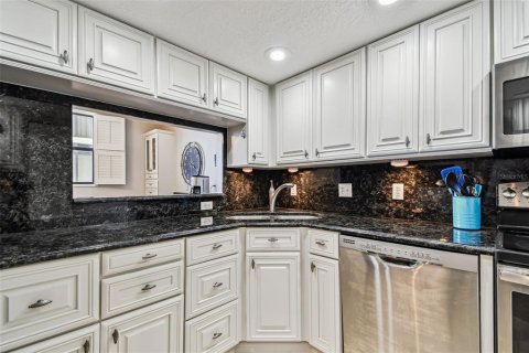 Condominio en venta en Madeira Beach, Florida, 2 dormitorios, 110.55 m2 № 1848123 - foto 16