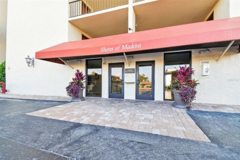 Condominio en venta en Madeira Beach, Florida, 2 dormitorios, 110.55 m2 № 1848123 - foto 9