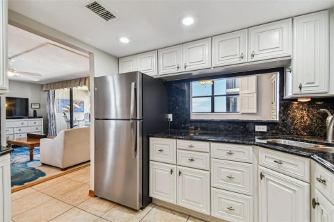 Condominio en venta en Madeira Beach, Florida, 2 dormitorios, 110.55 m2 № 1848123 - foto 17