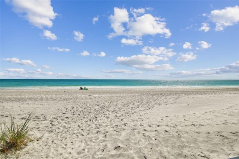 Condominio en venta en Madeira Beach, Florida, 2 dormitorios, 110.55 m2 № 1848123 - foto 7