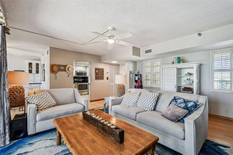 Condominio en venta en Madeira Beach, Florida, 2 dormitorios, 110.55 m2 № 1848123 - foto 26