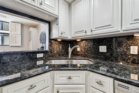 Condominio en venta en Madeira Beach, Florida, 2 dormitorios, 110.55 m2 № 1848123 - foto 13