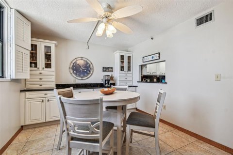 Condominio en venta en Madeira Beach, Florida, 2 dormitorios, 110.55 m2 № 1848123 - foto 19