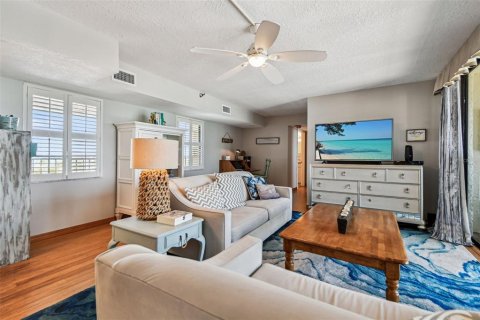 Condominio en venta en Madeira Beach, Florida, 2 dormitorios, 110.55 m2 № 1848123 - foto 22