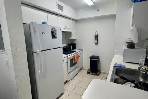Condo in Homestead, Florida, 2 bedrooms  № 1730500 - photo 7
