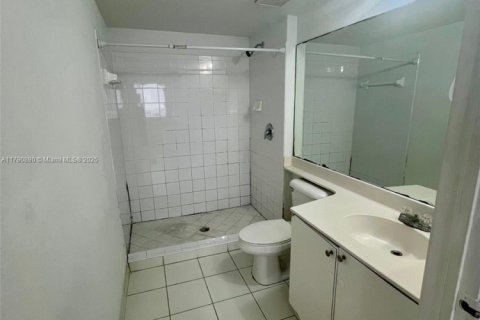 Condo in Homestead, Florida, 2 bedrooms  № 1730500 - photo 24
