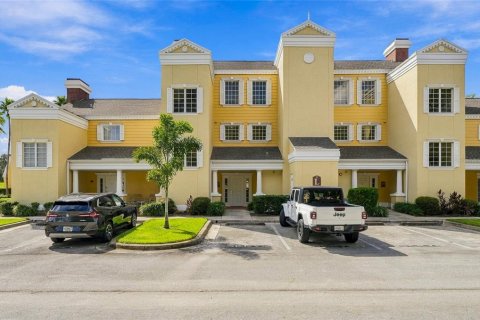 Condo à Four Corners, Floride, 1 chambre  № 2406795