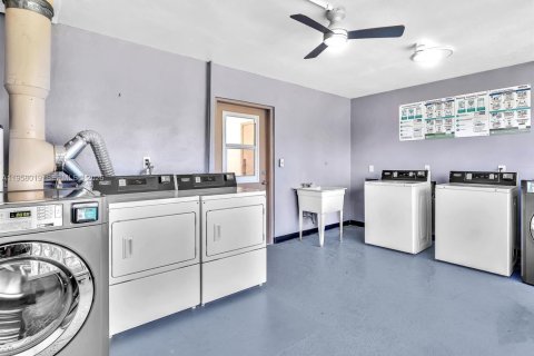 Condominio en alquiler en Oakland Park, Florida, 2 dormitorios, 78.97 m2 № 2019652 - foto 25