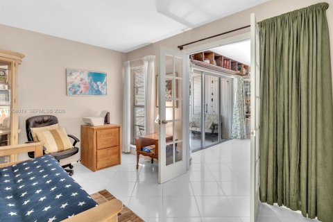 Condominio en Oakland Park, Florida, 2 dormitorios  № 2019652