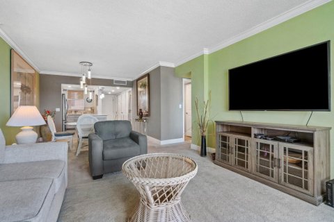 Copropriété à louer à North Palm Beach, Floride: 1 chambre, 66.89 m2 № 1187618 - photo 1