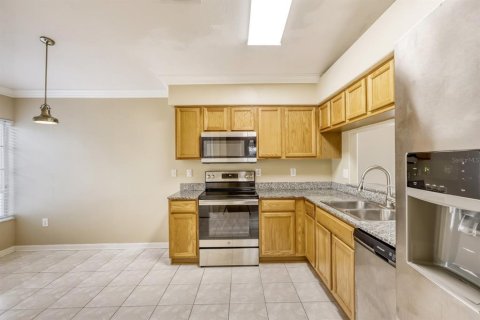 House in Wesley Chapel, Florida 3 bedrooms, 117.52 sq.m. № 2210036 - photo 12