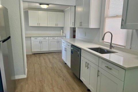 Commercial property in Daytona Beach, Florida 4 bedrooms, 293.48 sq.m. № 1885439 - photo 3