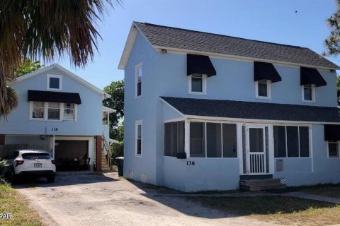 Commercial property in Daytona Beach, Florida 4 bedrooms, 293.48 sq.m. № 1885439 - photo 1