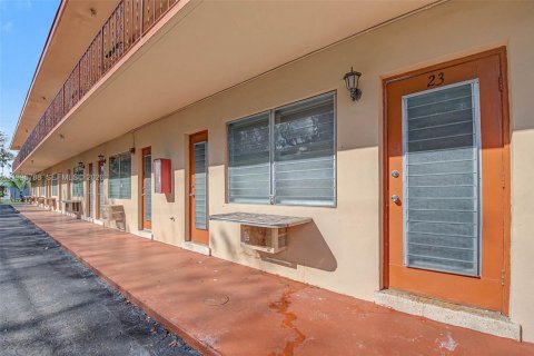 Apartamento en alquiler en Miami, Florida, 1 dormitorio, 42.92 m2 № 2058355 - foto 16